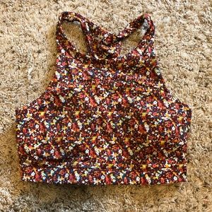 Outdoor Voices Move Free Crop paprika blooms XS